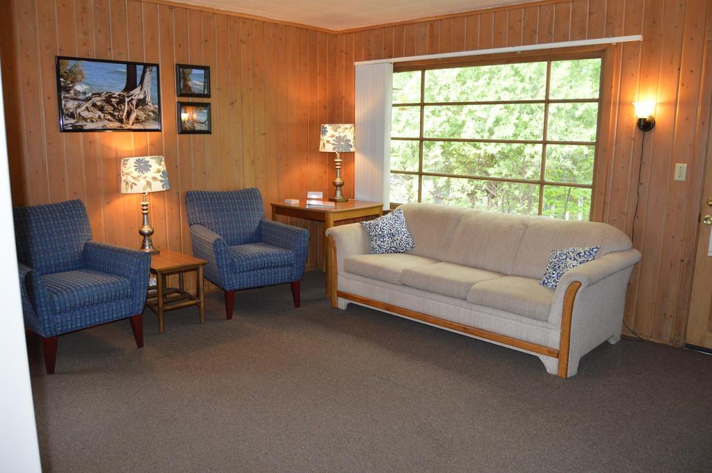 Baileys Sunset Cottages ベイリーズ・ハーバー エクステリア 写真